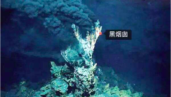 海底为什么会有黑烟囱，海底为什么有两个版本